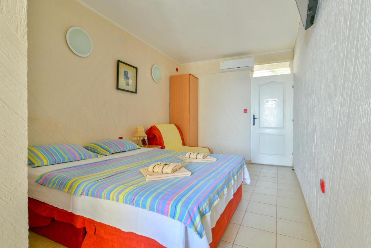 Pataki Studios Petrovac Ngoại thất bức ảnh